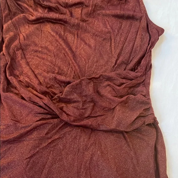 Laundry By Shelli Segal Burgundy Ruched Asymmetrical Tank Top - Picture 3 of 5